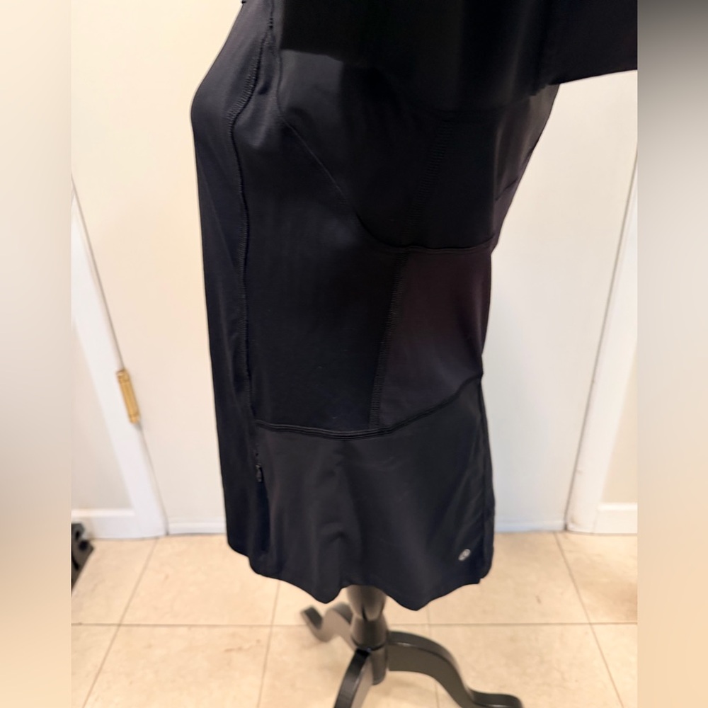 lululemon athletica Black Long Sleeve Top ❤️ Mesh Inserts - NWOT - Picture 6 of 13